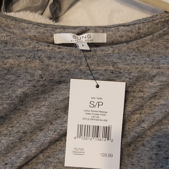 Grey/black top - Picture 3 of 3